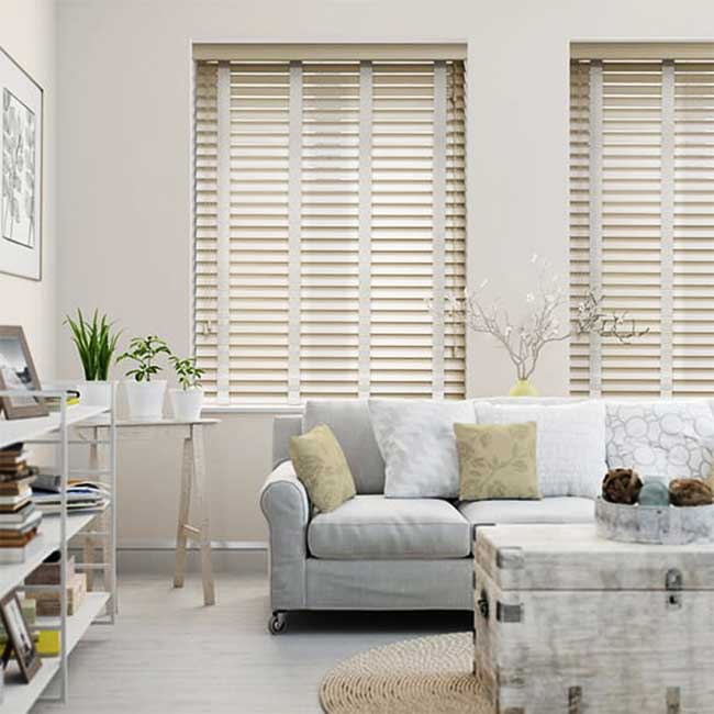 Rèm Gỗ Tùng Trắng Cho Phòng Khách Sang Trọng0